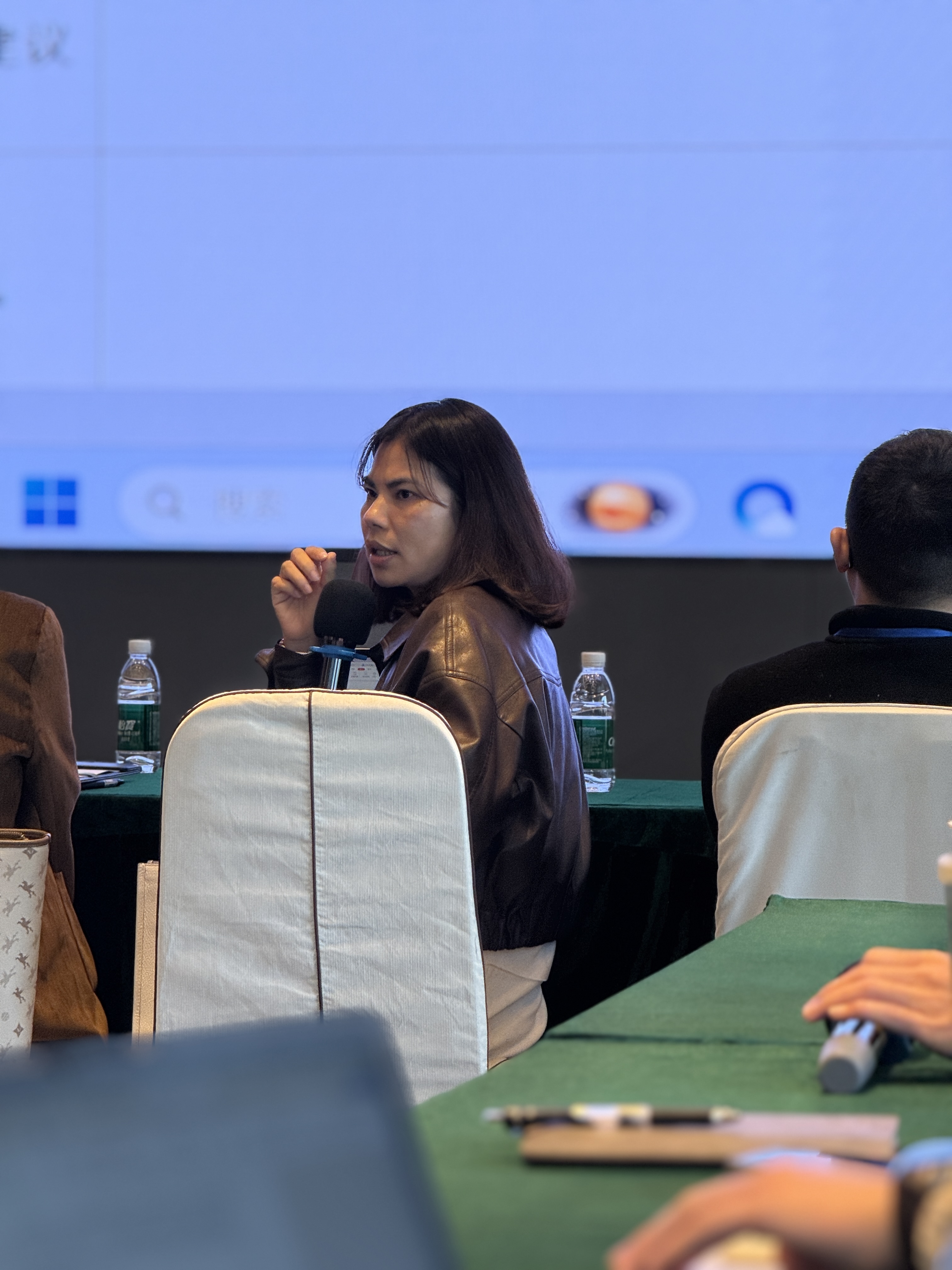 深化反思蓄力前行 凝心聚智共繪藍(lán)圖 深化反思蓄力前行 凝心聚智共繪藍(lán)圖